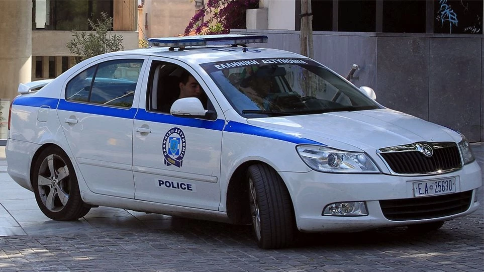 Εγκυος πήδηξε από το μπαλκόνι του σπιτιού της και σκοτώθηκε στον Αγιο Δημήτριο!